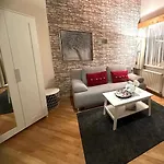 Solaris لوتاش