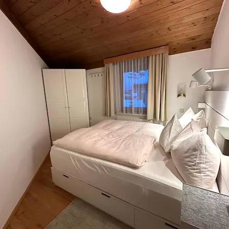 Solaris Apartment